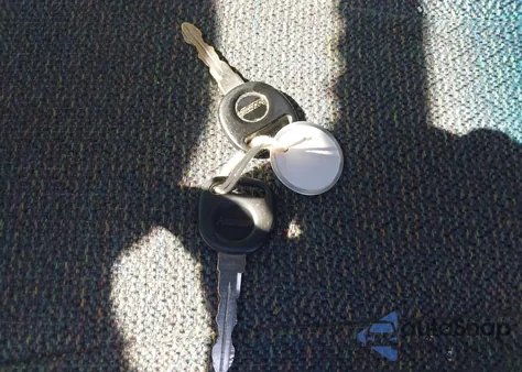 2002 Chevrolet Silverado 1500 из США, поврежденный, VIN 1GCEC14W72Z175006